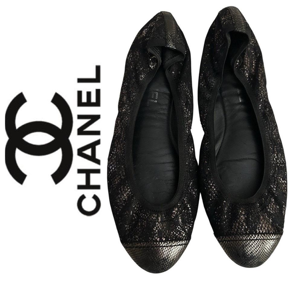 CHANEL Black Lace Ballet Flats